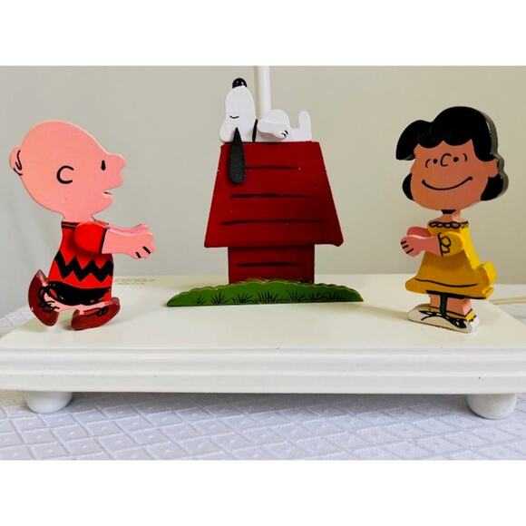 Vintage Charles Schulz Peanuts Snoopy Charlie Brown Lucy wooden lamp RARE - Picture 6 of 16
